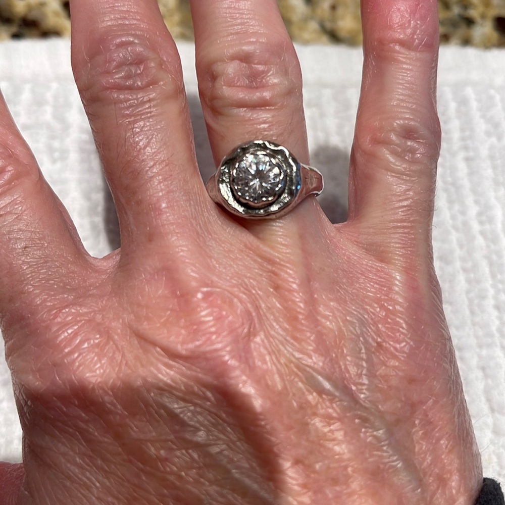 Sterling Silver Ring with stone in the middle
